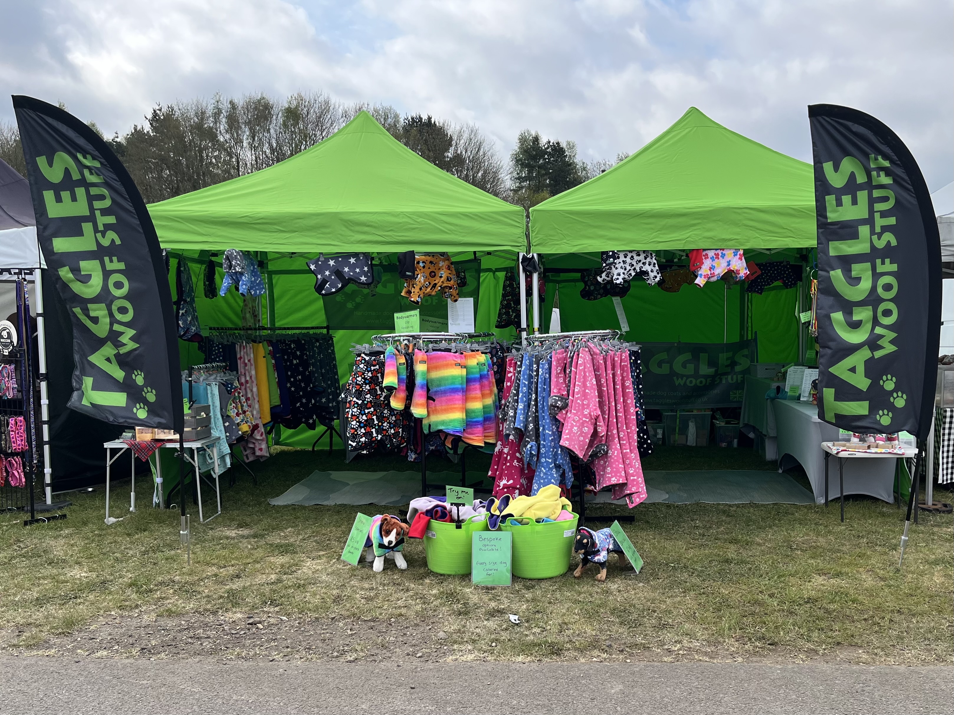 Taggles trade tent setup
